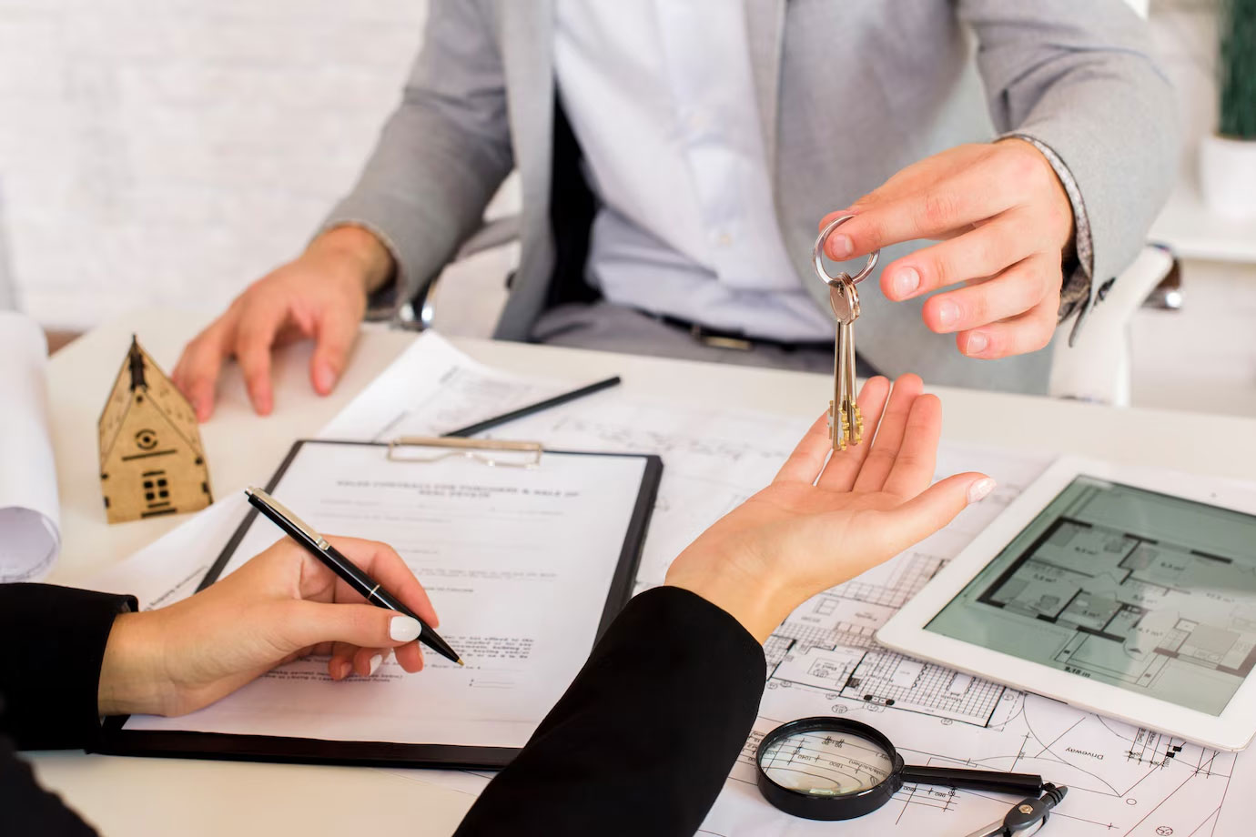 commercial-real-estate-investment Commercial real estate investment strategy